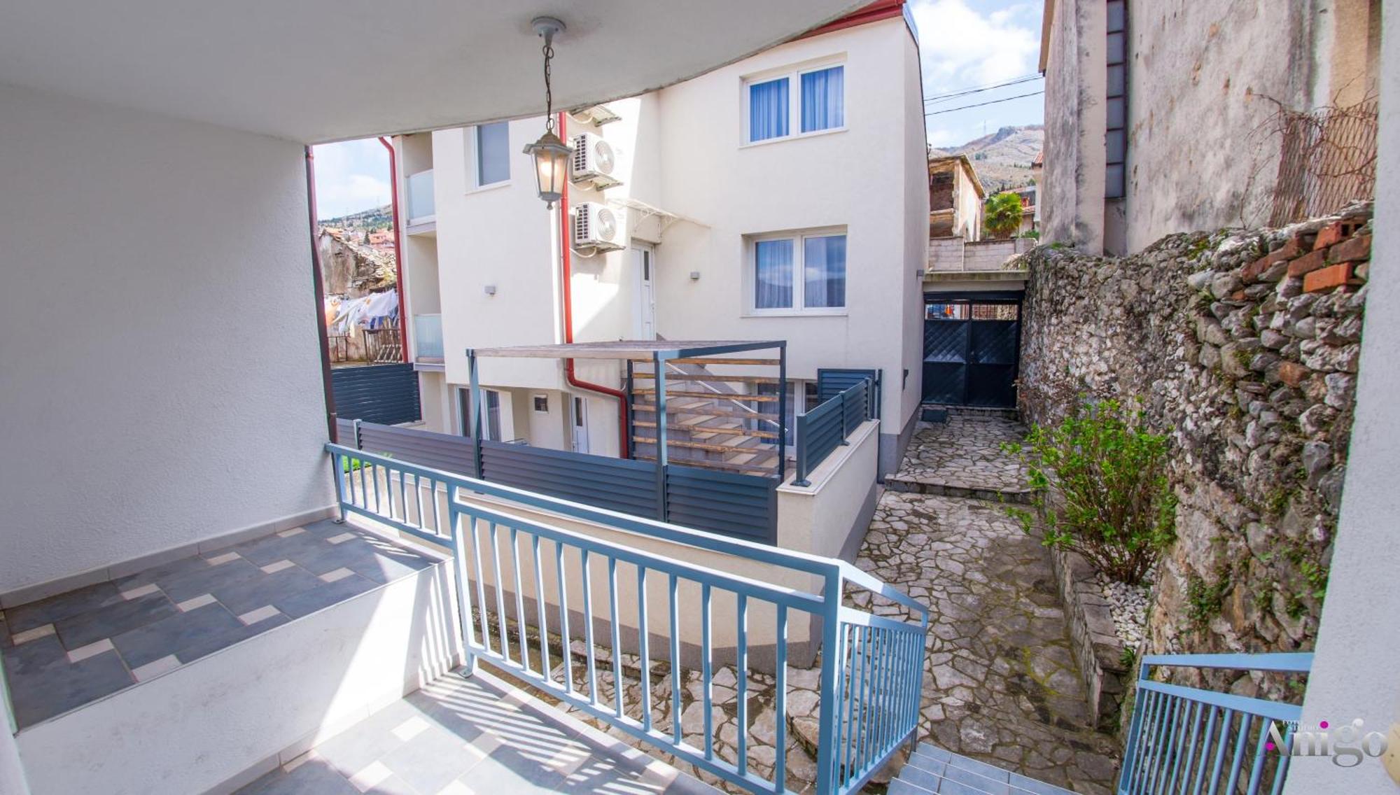 Apartment Ado Mostar Exteriör bild